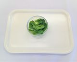 【離乳食初期】チンゲン菜のペースト作り方1写真
