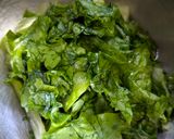 レタス外葉とわかめとササミの酢物作り方1写真