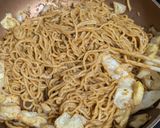 生の中華麺で！基本的なソース焼きそば作り方3写真