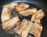 豚肉とジャンボニンニクの芽醤油麹炒め作り方3写真
