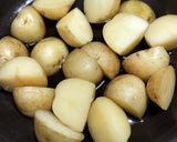 今が旬！バター醤油で新じゃが煮っころがし作り方3写真