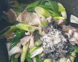茗荷とぶた肉の塩昆布炒め作り方4写真
