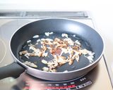 旨味たっぷりな【焼きビーフン（旨醤油）】作り方4写真
