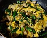 鶏皮ニラ玉炒め作り方6写真
