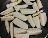 すき焼きのたれで豚バラ・なすピー生姜焼き作り方4写真