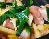 レトルト●鶏肉＆長ネギの玉子出汁カレー作り方1写真
