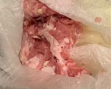 豚肉とアスパラときのこと人参のバターポン酢炒め作り方1写真