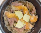 鮭舞茸ベーコンのバター醤油炊き込みご飯作り方3写真