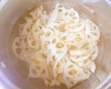 れんこんとむき海老のサラダ作り方5写真