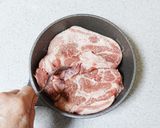 豚厚切り肉の重ね蒸し焼き♬作り方3写真