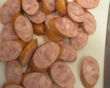 ウインナーと玉ねぎの卵とじ丼（和風）作り方1写真