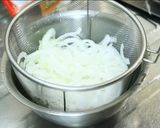 ＊小鉢に♪新玉ねぎと大葉の簡単和え物作り方1写真