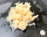 ささみの寿司ガリ挟み焼き♪辛子マヨソース作り方1写真