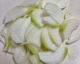 新じゃがいもとソーセージの柔らか煮♪作り方2写真