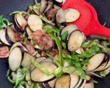 ご飯が進むおかず〜ピリ辛なすピーマン炒め作り方3写真