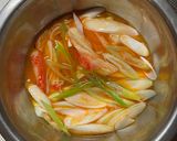 味付けはアレだけ♪カニカマねぎ玉作り方1写真