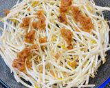 レンジで簡単！もやしと豚バラの梅風味作り方2写真