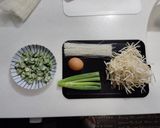 オクラとモヤシの春雨スープ作り方1写真