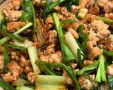 ひき肉と豆腐のニラ味噌炒め作り方2写真