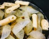 ダイコンと刻み揚げのサッと味噌汁作り方2写真