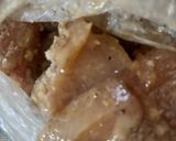 ピリッと辛い！鶏胸肉の山賊焼き😋作り方4写真
