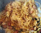 白菜とソーセージと卵の焼きそば作り方6写真