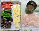 簡単夏の夕飯!鶏胸肉きくらげ中華野菜炒め作り方1写真