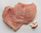 レンジで簡単☆鶏むね肉の棒々鶏。作り方1写真