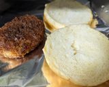 幸タレで濃厚コロッケバーガー作り方4写真