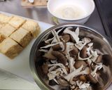 揚げ出し豆腐と里芋のそぼろ煮作り方1写真