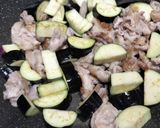 ご飯が進む！豚肉とナスのワンパン味噌炒め作り方3写真