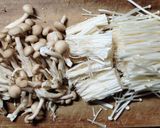 鶏ささみ肉と 白滝 エノキの ごま味噌煮✿作り方1写真
