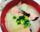 簡単♬鮭と馬鈴薯・玉葱の味噌汁☆作り方3写真