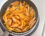 魚肉ソーセージと玉ねぎの粒マスケチャップ炒め作り方4写真