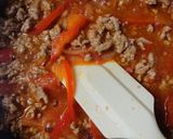 中華麺で生パスタ！豚ひき肉と赤パプリカ作り方5写真