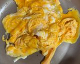 簡単で美味しい！ニラ玉作り方2写真