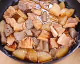 味しみしみ濃厚🤭豚バラ大根と蒟蒻の生姜煮作り方3写真