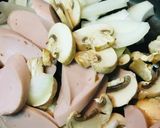 マッシュルーム＆魚肉ソのケチャップ炒め作り方1写真