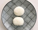 かしわ餅風おにぎりのキャラ弁♪作り方4写真