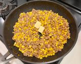 生姜が香る✨味噌バタコーンのそぼろ丼作り方6写真