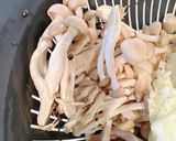 家にある野菜で　新生姜で八宝菜作り方1写真