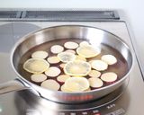 定番料理【さつまいものレモン煮】作り方2写真