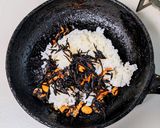 ひじきの煮物で梅ひじきチャーハン作り方1写真