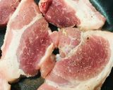 豚肉の塩レモンステーキ●新玉ネギソース作り方1写真