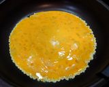 超簡単！玉ねぎとひき肉の簡単オムレツ！作り方3写真