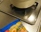 鶏団子とかぶのスープdeラーメン作り方5写真