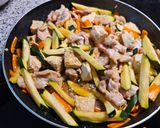 豚肉とズッキーニのすき焼き風作り方4写真