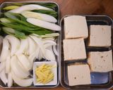 しみしみ玉ねぎと白滝の🤤豚バラ肉豆腐☆作り方1写真
