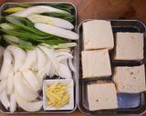 しみしみ玉ねぎと白滝の🤤豚バラ肉豆腐☆作り方1写真