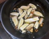 旨味凝縮！エビとホタテのアヒージョ作り方7写真
